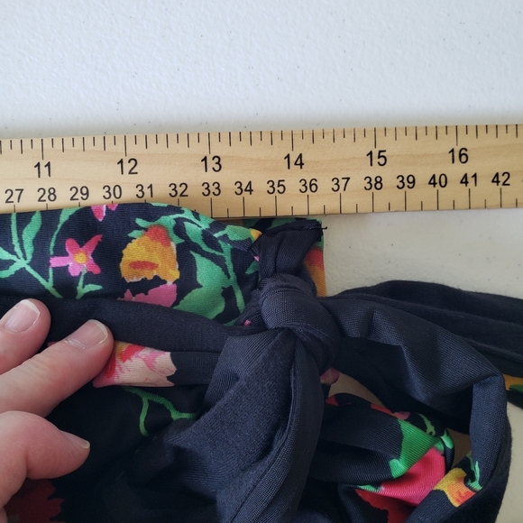 Cabi Floral Drama Wrap Skirt Medium Black Multicolor High-Low Midi Asymmetrical - Picture 7 of 10